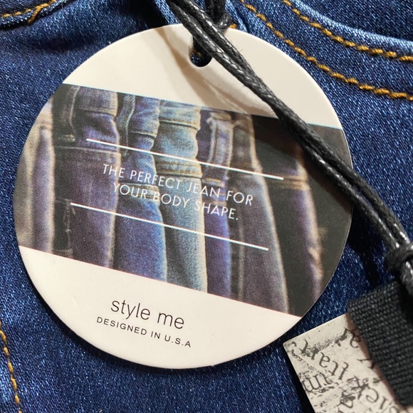 Style Me Stretch Jean Studded Skirt Size 12 NWT - Picture 7 of 9